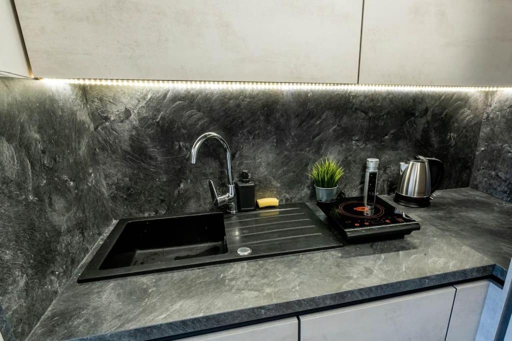 Apartman Strieborna V Centre Mesta バンスカー・ビストリツァ エクステリア 写真
