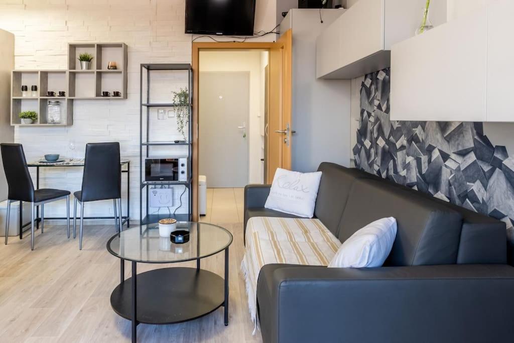 Apartman Strieborna V Centre Mesta バンスカー・ビストリツァ エクステリア 写真