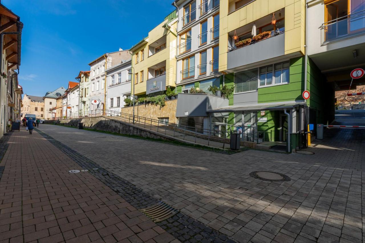 Apartman Strieborna V Centre Mesta バンスカー・ビストリツァ エクステリア 写真