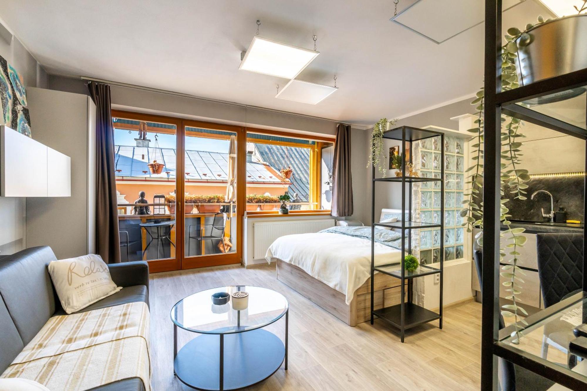 Apartman Strieborna V Centre Mesta バンスカー・ビストリツァ エクステリア 写真
